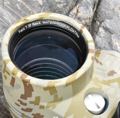 水に耐える双眼鏡 7x50